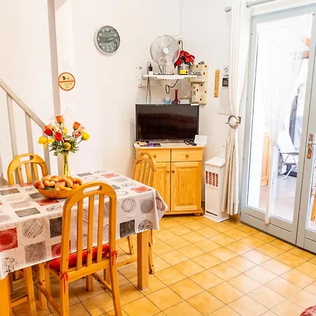 Ferienhaus Maison Accueillante A Avec Jardin Et Terrasse Leucate
