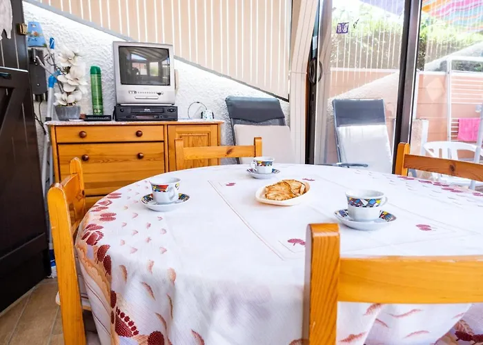 Maison Accueillante à Avec Jardin Et Terrasse